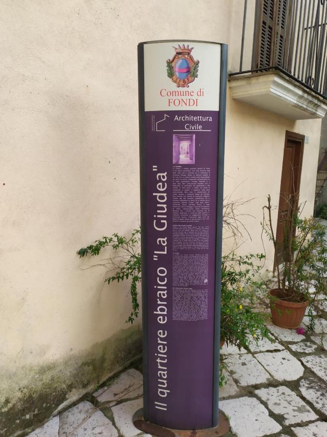 Casa Flora Fondi Centro Storico Lejlighed Eksteriør billede